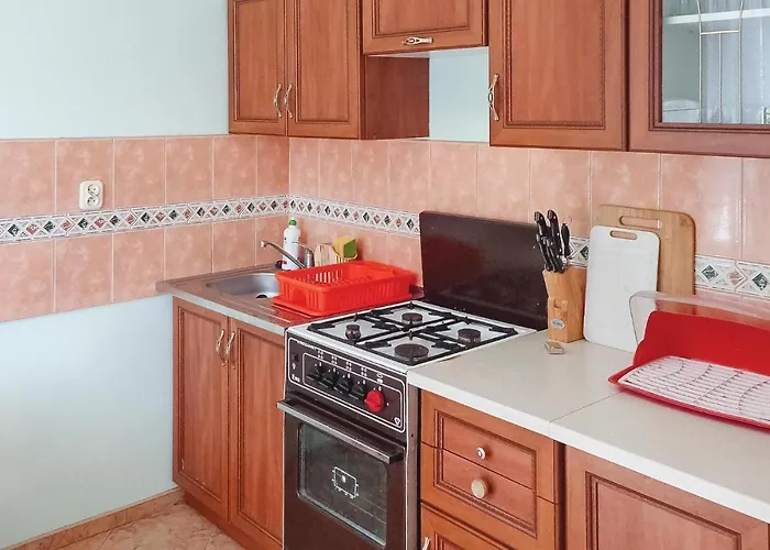 3 Bedroom Pet Friendly In *